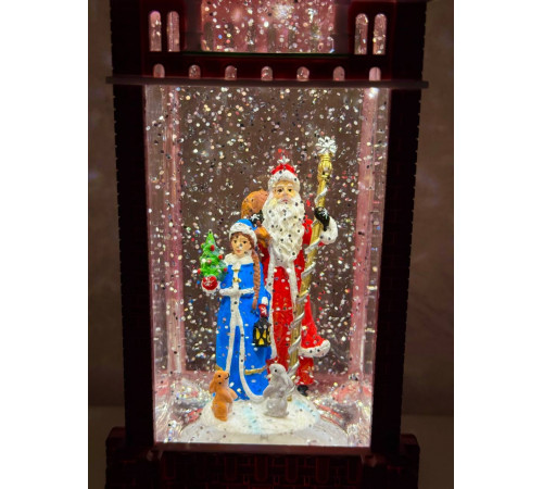 Декоративный фонарь CHRISTMAS «Дед мороз с посохом и Снегурочкой» с музыкой – CMR 25-123